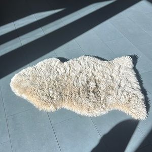 Jenni Kayne Home Sheepskin rug